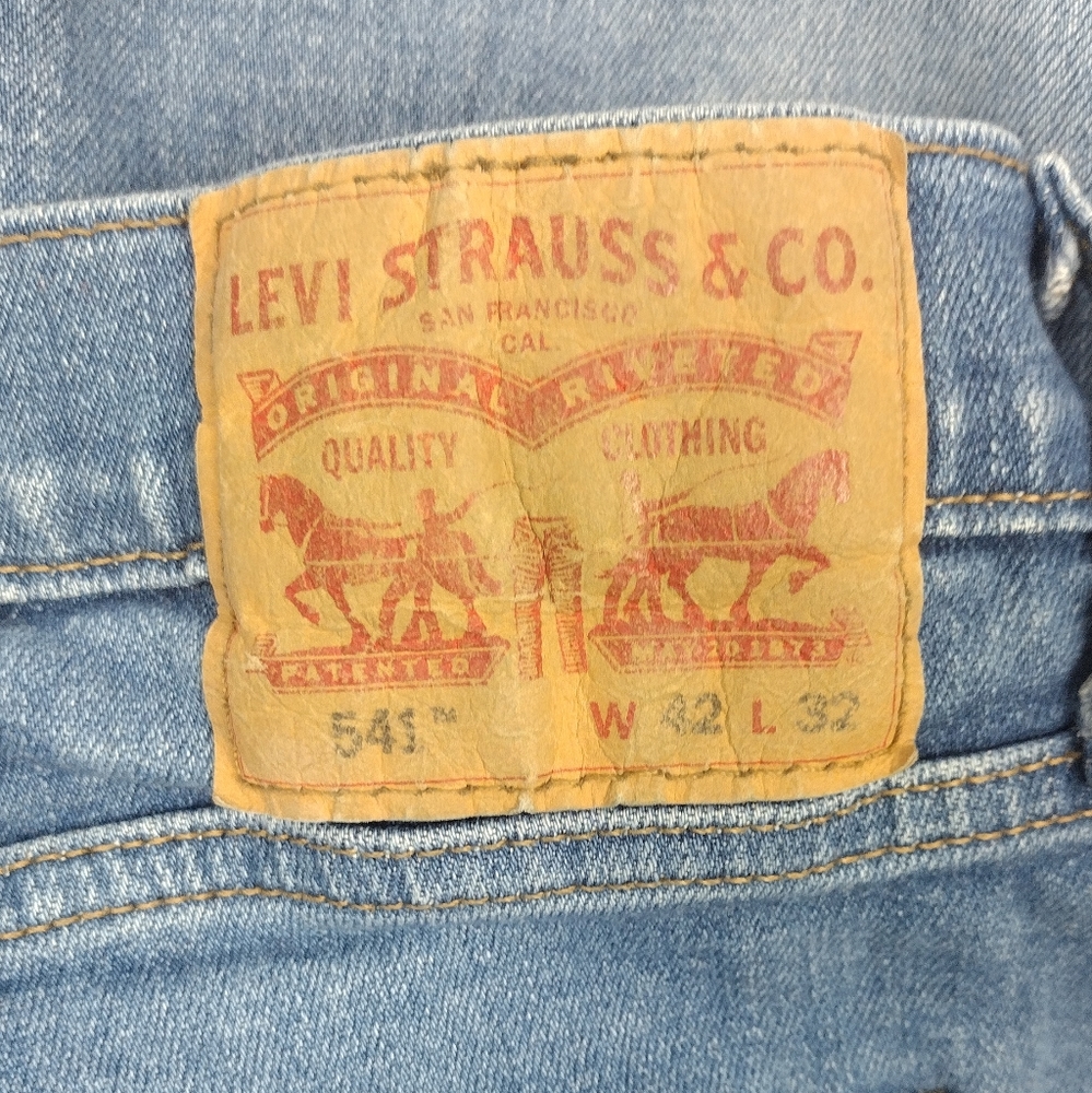 Men's 541 Levi's 42 x 32 - Picture 4 of 9
